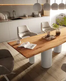 Jedálenské stoly DELIFE Jedálenský stôl Edge 260×100 akácia prírodná pilier kov biela Live-Edge