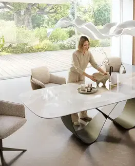 Jedálenské stoly DELIFE Jedálenský stôl Edge zaoblený 270×120 cm keramika Iris FMG Onice Grigio Infinity kov titánová farba efekt