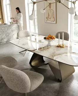 Jedálenské stoly DELIFE Jedálenský stôl Edge zaoblený tvar 240×120 cm keramika Minas Melange bielo-béžová podstava v tvare W kov titánová farba