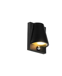 Vonkajsie svetlo so senzorom Vonkajšia nástenná lampa čierna IP44 s pohybovým senzorom - Femke