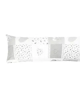 Obliečky Bellatex Obliečka na relaxačný vankúš Srdce patchwork sivá, 55 x 180 cm