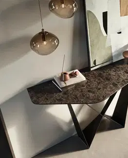 Konzolové stolíky DELIFE Konzolový stolík Edge polygonálny 140×50 cm keramika emperador extra leštená tmavohnedá Spios kov čierna