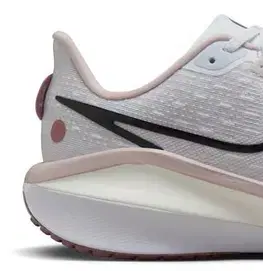 Cesta Nike Vomero 17 W Veľkosť: 37,5 EUR