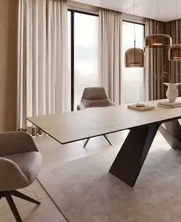 Jedálenské stoly DELIFE Jedálenský stôl Edge 200-300x100 keramika Laminam® sabbia v dubovej farbe podstava v tvare V plochá oceľ čierna rozkladací