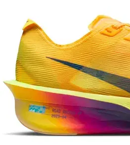 Cesta Nike Vaporfly 4 Racing M Veľkosť: 41 EUR