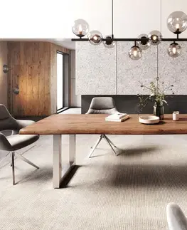 Jedálenské stoly DELIFE Jedálenský stôl Edge 260x100 XL akácia hnedá nerezová oceľ široký Live-Edge