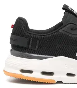 Tenisky ON Cloudnova Form 2 M Veľkosť: 42,5 EUR