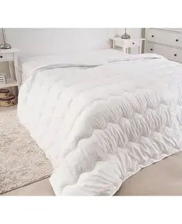 Prikrývky a vankúše Prikrývka Bella Standard 140x220