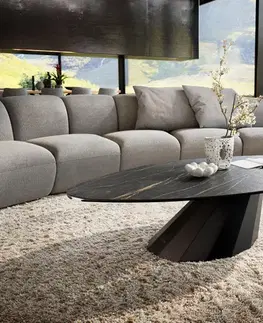 Konferenčné stolíky DELIFE Konferenčný stolík Edge organický 140x76 cm keramika Laminam® Noir Desir hnedá Parabi kov čierna