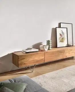 Televízne stolíky DELIFE TV stolík Wyatt 220 cm akácia prírodná 4 zásuvky podstava v tvare V nerezová oceľ