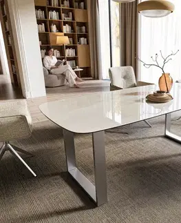 Jedálenské stoly DELIFE Jedálenský stôl Edge zaoblený tvar 200x100 cm keramika onyx šampanské nerezová oceľ široký