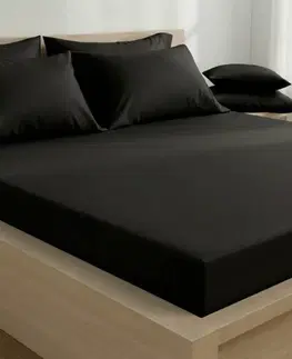 Plachty Kvalitex Saténové prestieradlo s gumou čierna, 80 x 200 cm