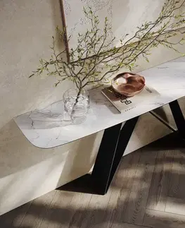 Konzolové stolíky DELIFE Konzolový stolík Edge zaoblený 180×40 cm keramika Laminam® Statuarietto biela Velio kov čierna