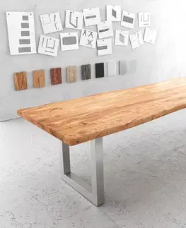 Jedálenské stoly DELIFE Jedálenský stôl Edge 280x100 cm XL akácia prírodná nerezová oceľ široký Live-Edge
