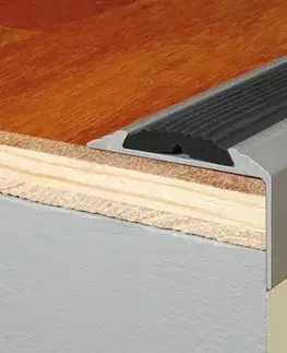 Schodové lišty a profily Schodový profil 46 x 29 mm s protišmykovou gumou (skrutkovací) Bronz E03