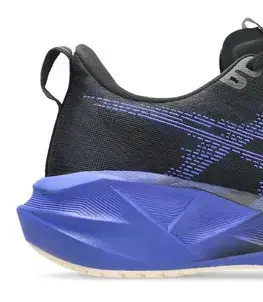 Cesta Asics Novablast 5 M Veľkosť: 40,5 EUR