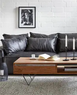 Konferenčné stolíky DELIFE Konferenčný stolík Stonegrace 115x60 cm akácia hnedá bridlica 2 zásuvky 1 priehradka podstava v tvare V čierna