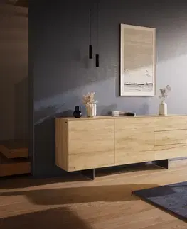 Komody DELIFE Komoda Cuor 180 cm keramika Laminam® Sabbia v dubovej farbe 2 dvierka 3 zásuvky podstava závesná nerezová oceľ