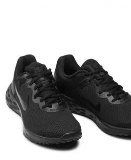 Cesta Nike Revolution 6 Next Nature M Veľkosť: 44,5 EUR