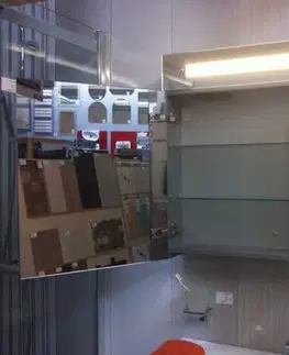 Kúpeľňové zrkadlá Naturel - Zrkadlová skriňa 80 cm s LED osvetlením, 2 dvere, zásvuka + vypínač, IP44 GALZS80LED GALZS80LED