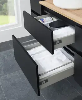 Kúpeľňový nábytok Mereo Opto, kúpeľňová skrinka s keramickým umývadlom 121 cm, čierna CN943