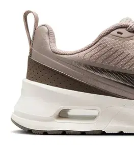Tenisky Nike Air Max Nuaxis W Veľkosť: 37,5 EUR