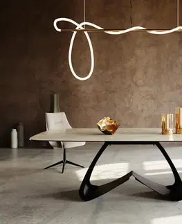 Jedálenské stoly DELIFE Jedálenský stôl Edge zaoblený tvar 240x120 cm keramika Iris FMG Onice Oro podstava v tvare W kov čierna