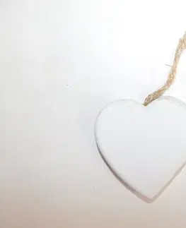 Bytové dekorácie (ostatné) MAKRO - Dekorácia srdce biele 8cm