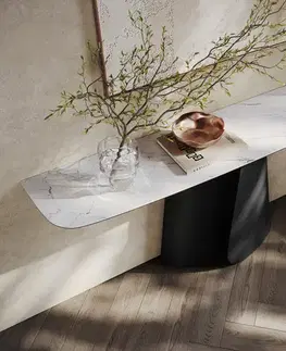 Konzolové stolíky DELIFE Konzolový stolík Edge zaoblený 180×40 cm keramika Laminam® Statuarietto biela Livos kov čierna