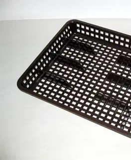 Príborníky ALFA PLASTIK - Príborník široký dierkovaný, hnedý, umelá hmota, 26 x 35 x 5cm