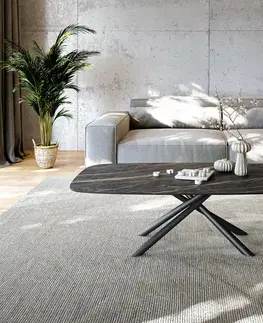 Konferenčné stolíky DELIFE Konferenčný stolík Edge zaoblený tvar 140x80 cm keramika Laminam® Noir Desir hnedá Sarity kov čierna