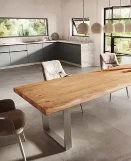 Jedálenské stoly DELIFE Jedálenský stôl Edge 300x100 XL akácia prírodná nerezová oceľ úzky Live-Edge