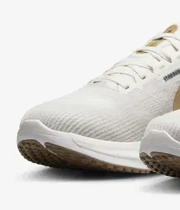 Cesta Nike Vomero 17 W Veľkosť: 39 EUR
