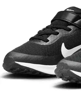 Tenisky Nike Revolution 7 PSV Veľkosť: 28,5 EUR