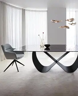 Jedálenské stoly DELIFE Jedálenský stôl Edge zaoblený 240x120 reliéfne sklo dymovo čierna 3D dizajn Infinity kov čierna