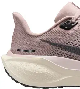 Cesta Nike Pegasus 41 PRM W Veľkosť: 37,5 EUR