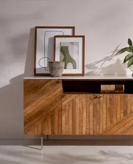 Komody DELIFE Komoda Bahan 145 cm mango teak 4 dvierka 1 priehradka mramorová doska biela podstava v tvare L nerezová oceľ