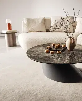 Konferenčné stolíky DELIFE Konferenčný stolík Edge okrúhly 90x90 cm keramika Laminam® Emperador Extra Lucidato tmavohnedá konická kov čierna