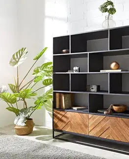 Vysoké skrine DELIFE Skriňa Famke 120 cm mango teak 10 priehradiek 2 dvierka