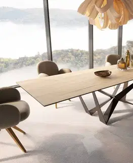 Jedálenské stoly DELIFE Jedálenský stôl Edge 300x100 keramika Laminam® sabbia dubová farba spider plochá oceľ čierna