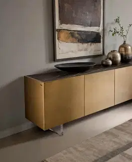 Komody DELIFE Komoda Kazu 220 cm metalická zlatá 4 dvierka akrylová podstava keramika Laminam®Noir Desir hnedá