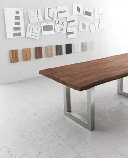 Jedálenské stoly DELIFE Jedálenský stôl Edge 200x100 XL akácia hnedá nerezová oceľ široký Live-Edge