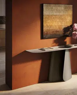 Konzolové stolíky DELIFE Konzolový stolík Edge zaoblený tvar 180×40 cm keramika Laminam® Travertino Bianco krémovo biela Livos kov titánová farba efekt