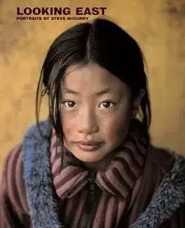 Cudzojazyčná literatúra Looking East - Steve McCurry