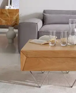 Konferenčné stolíky DELIFE Konferenčný stolík Kayu 60x60 cm akácia prírodná 2 zásuvky podstava v tvare V nerezová oceľ