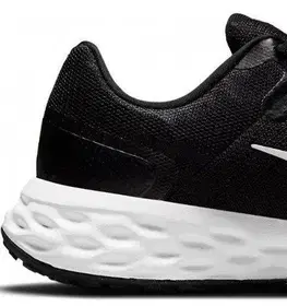 Cesta Nike Revolution 6 Next Nature M Veľkosť: 44,5 EUR