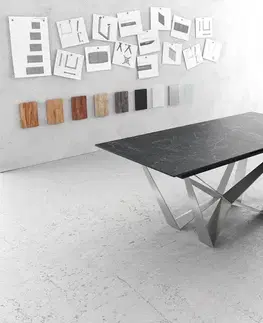 Jedálenské stoly DELIFE Jedálenský stôl Edge 180-220x90 cm keramika Laminam®Nero Greco antracitová stredová podstava plochá oceľ strieborná rozkladací