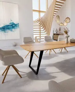Jedálenské stoly DELIFE Jedálenský stôl Edge zaoblený tvar 300x120x2,5-3 dub prírodný kov šikmý čierny švajčiarska hrana