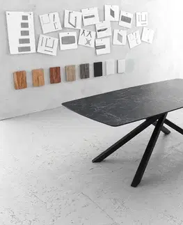 Jedálenské stoly DELIFE Jedálenský stôl Edge oválny tvar 200x100 cm Laminam® keramika Nero Greco antracitová stredová podstava krížová čierna