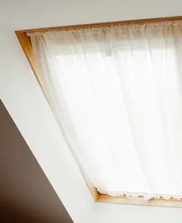 Závesy Záves na strešné okno